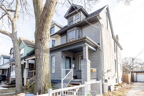 31 Kildonan Rd, Toronto, ON, M4E2N5 | Card Image