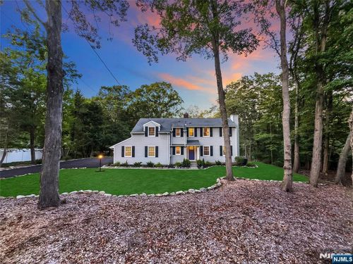 478 W Saddle River Rd, Upper Saddle River, NJ, 07458-1626 | Card Image