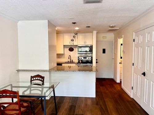 apt-c201-1815 Robalo Dr, Vero Beach, FL, 32960-5283 | Card Image