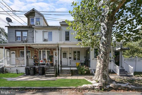 207 Howell St, Trenton, NJ, 08610-6132 | Card Image