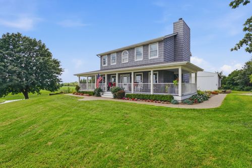 1531 Western Ave, Blue Grass, IA, 52726-9798 | Card Image