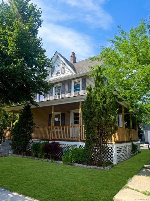 721 S Wellwood Ave, Lindenhurst, NY, 11757-5748 | Card Image