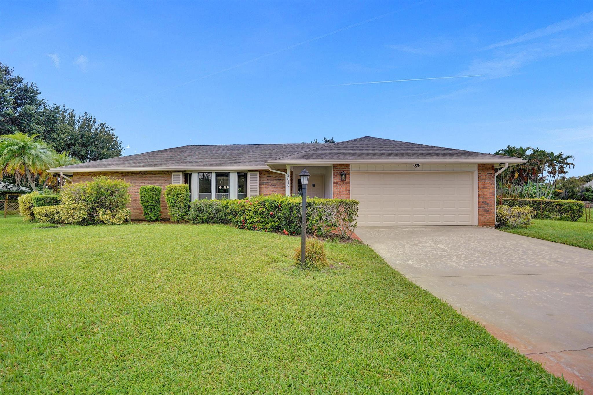 Allamanda Dr, Port Street Lucie, FL 34952