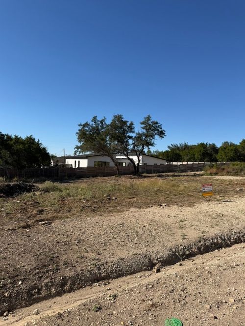 4208 Rockwood Dr, Lago Vista, TX, 78645-6432 | Card Image