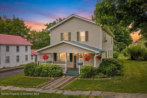 69 Locust St, Montrose, PA, 18801-1123 | Card Image