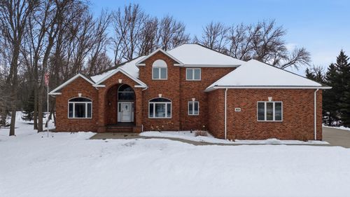 106 50th Ave E, West Fargo, ND, 58078-8246 | Card Image