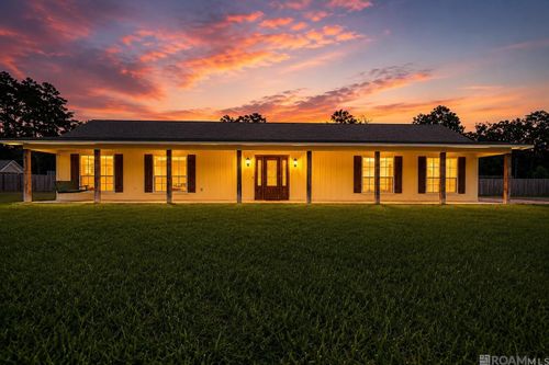 30778 Linder Rd, Denham Springs, LA, 70726-1554 | Card Image
