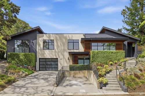 82 S Knoll Road, Mill Valley, CA, 94941 | Card Image