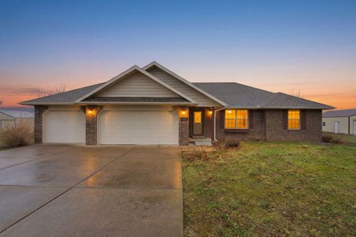 235 Brown Swiss Dr, Billings, MO, 65610-8494 | Card Image