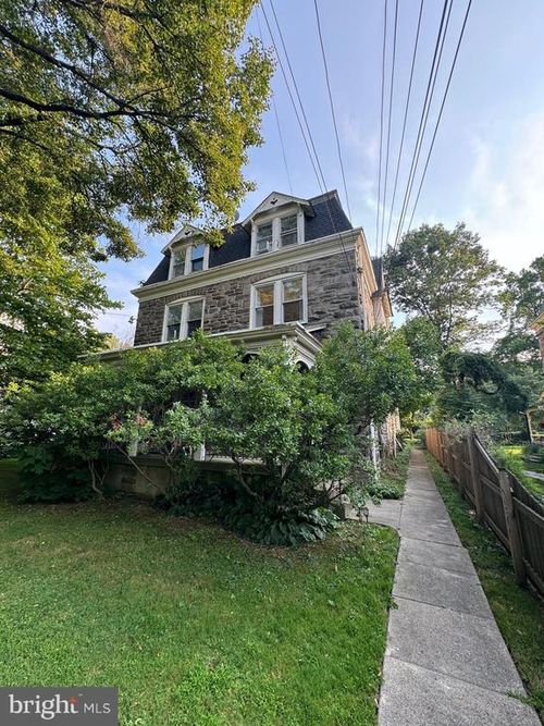 f-7300 Boyer St, PHILADELPHIA, PA, 19119-1706 | Card Image
