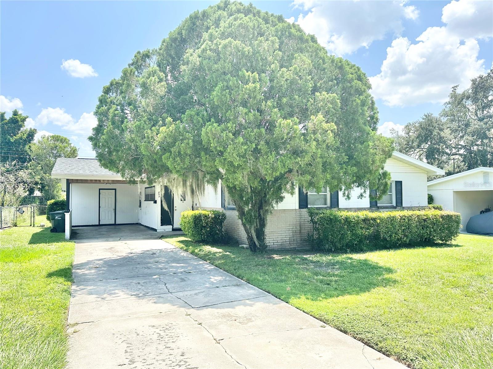 Carey Pl, Lakeland, FL 33803