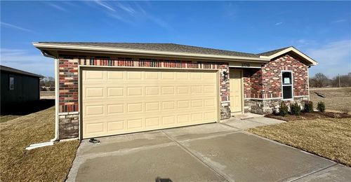 37710 W 207th Ter, Edgerton, KS, 66021-6507 | Card Image