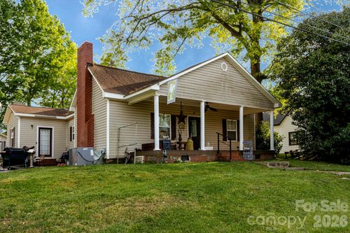 416 E Washington Ave, Bessemer City, NC, 28016-2358 | Card Image