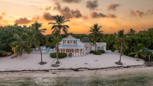 109 Columbus Dr, Islamorada, FL, 33036-3917 | Card Image