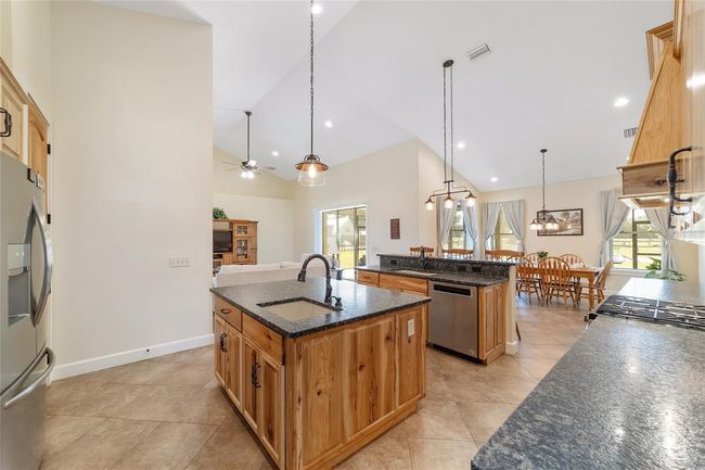 3412 Ne 106 Th St, House other with 4 bedrooms, 3 bathrooms and null parking in Anthony FL | Image 23