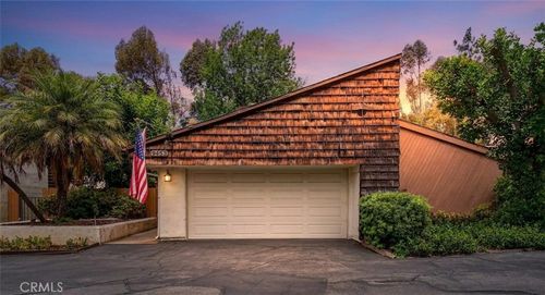 9453 Friendly Woods Ln, Whittier, CA, 90605 | Card Image