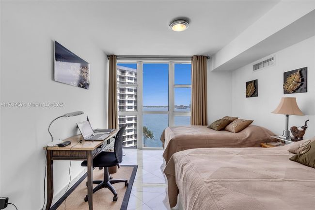 APT-1002 - 1881 79 Th Street Cswy, Condo with 2 bedrooms, 3 bathrooms and null parking in North Bay Village FL | Image 24