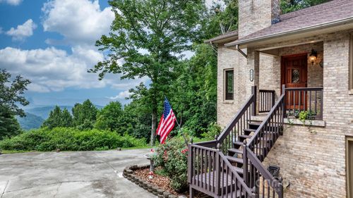 4415 Laurel Ridge Dr, Lenoir, NC, 28645-6805 | Card Image