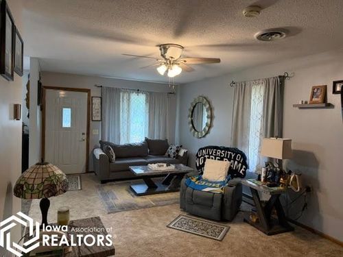 902 Central Avenue, Bedford, IA, 50833 | Card Image