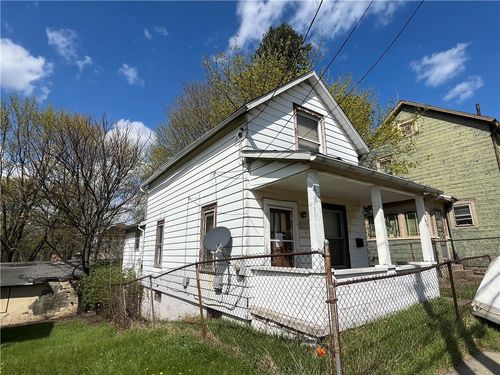 439 Malleable St, Sharon, PA, 16146-1936 | Card Image
