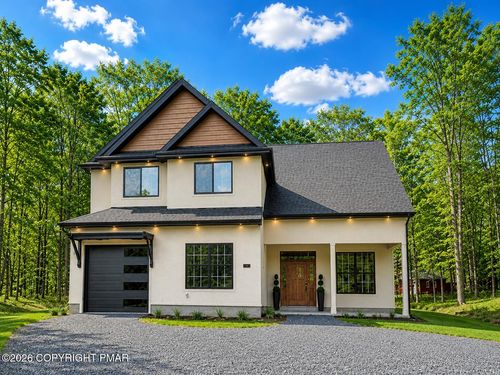 1109 N Rocky Mountain Dr, Effort, PA, 18330-7886 | Card Image