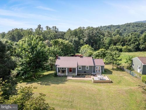899 Lindsay Ln, MADISON, VA, 22727-3909 | Card Image