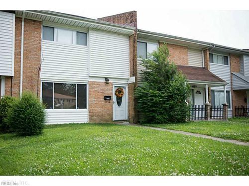 3319 Shasta Ct, Virginia Beach, VA, 23452-5508 | Card Image