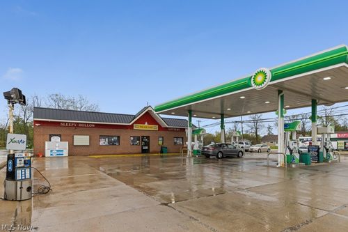2155 Pearl Rd, Brunswick, OH, 44212-3245 | Card Image
