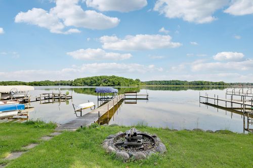 6240 Red Oak Rd, Mound, MN, 55364-1047 | Card Image