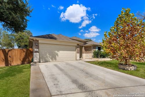 829 Margay Loop, Seguin, TX, 78155-0042 | Card Image