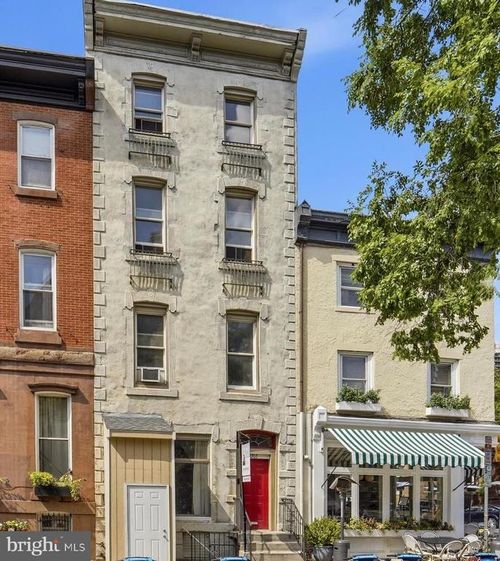 2203 Spruce St, PHILADELPHIA, PA, 19103-5517 | Card Image