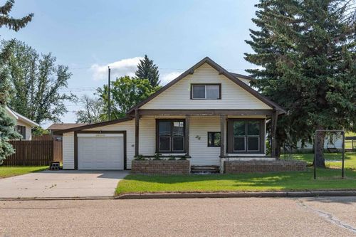 5030 48 Street, Sedgewick, AB, T0B4C0 | Card Image