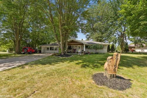 49199 Fairchild Rd, Macomb, MI, 48042-4809 | Card Image