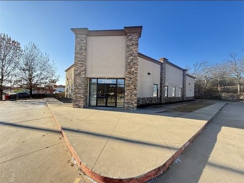 2868 W Martin Luther King Jr Blvd, Fayetteville, AR, 72704-7625 | Card Image