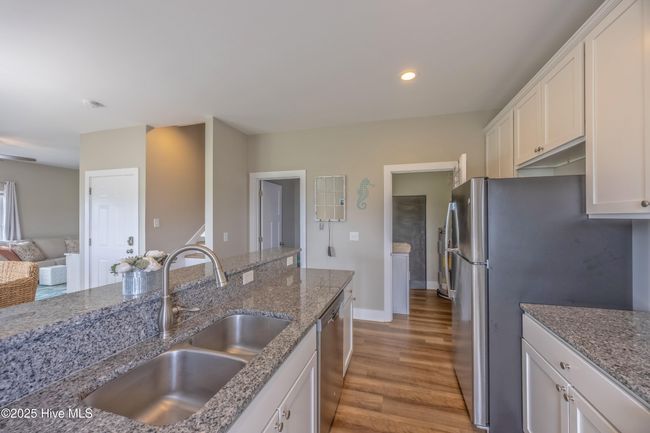 B - 200 Twin Oaks Dr, Townhouse with 3 bedrooms, 3 bathrooms and null parking in Hampstead NC | Image 5