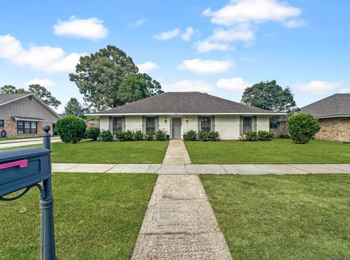 4941 Pine Hill Dr, Baton Rouge, LA, 70817 | Card Image