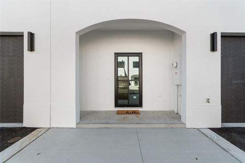 4344 Cambio Gardens Court, Tampa, FL, 33610 | Card Image