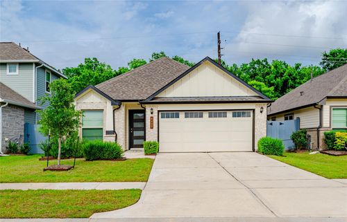 8439 Red Shiner Way, Fulshear, TX, 77441-2680 | Card Image