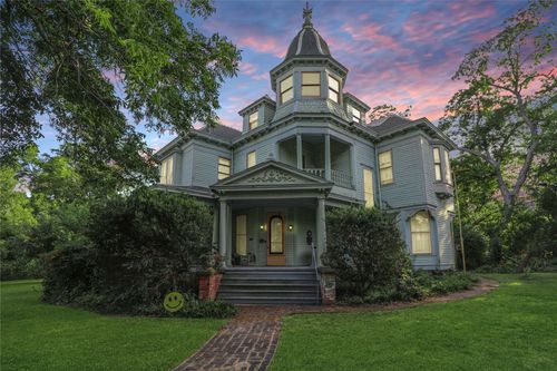 903 Parker Street, McKinney, TX, 75069 | Card Image