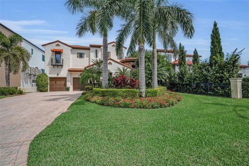 801 Brightwaters Blvd Ne, ST PETERSBURG, FL, 33704-3719 | Card Image