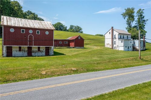 17 Kutz Rd, FLEETWOOD, PA, 19522-9110 | Card Image