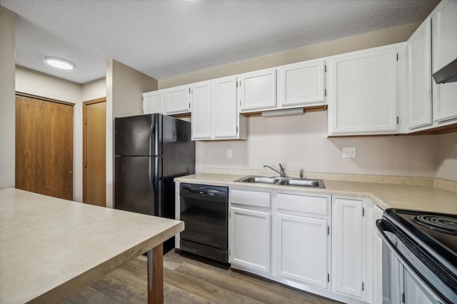 Kitchen | Image 5