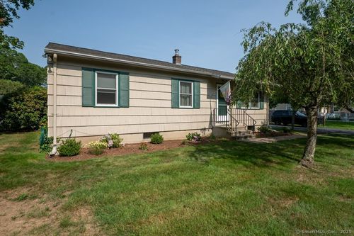 28 Bluff Ave, Clinton, CT, 06413-2233 | Card Image