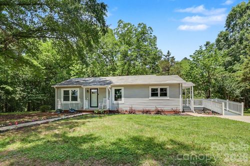 2101 Steele St, Monroe, NC, 28110-3758 | Card Image
