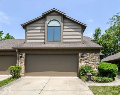 2304 Calaveras Way, Condo with 3 bedrooms, 2 bathrooms and null parking in Indianapolis IN | Image 1