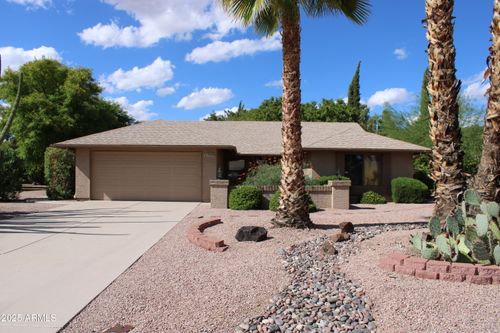 19040 N 98th Ln, Peoria, AZ, 85382-2666 | Card Image