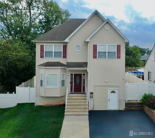 34 4th St, Port Reading, NJ, 07064-1417 | Card Image