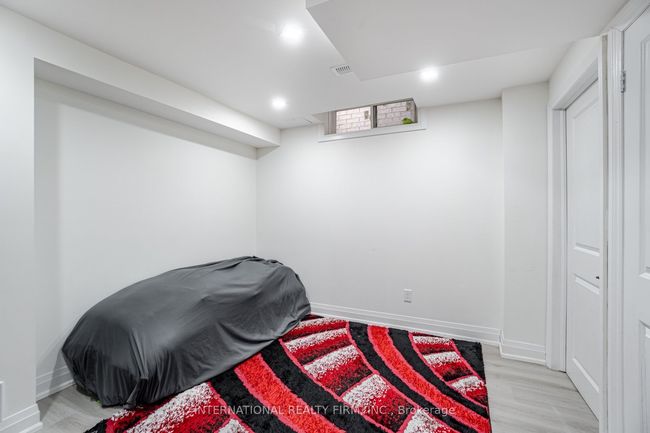 89 Parity Rd, House other with 6 bedrooms, 6 bathrooms and 4 parking in Brampton ON | Image 33