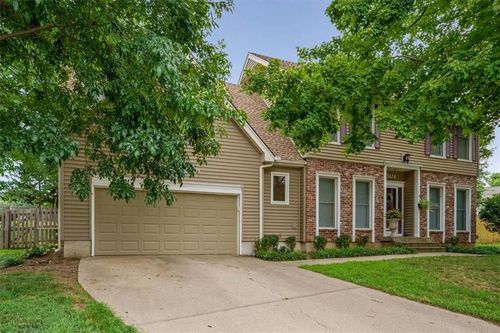 13424 W 70th Terrace, Shawnee, KS, 66216 | Card Image
