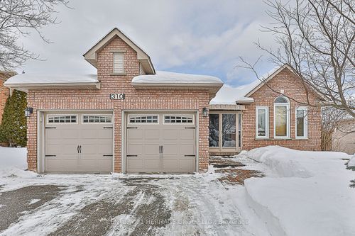 310 Chambers Cres, Newmarket, ON, L3X1T2 | Card Image